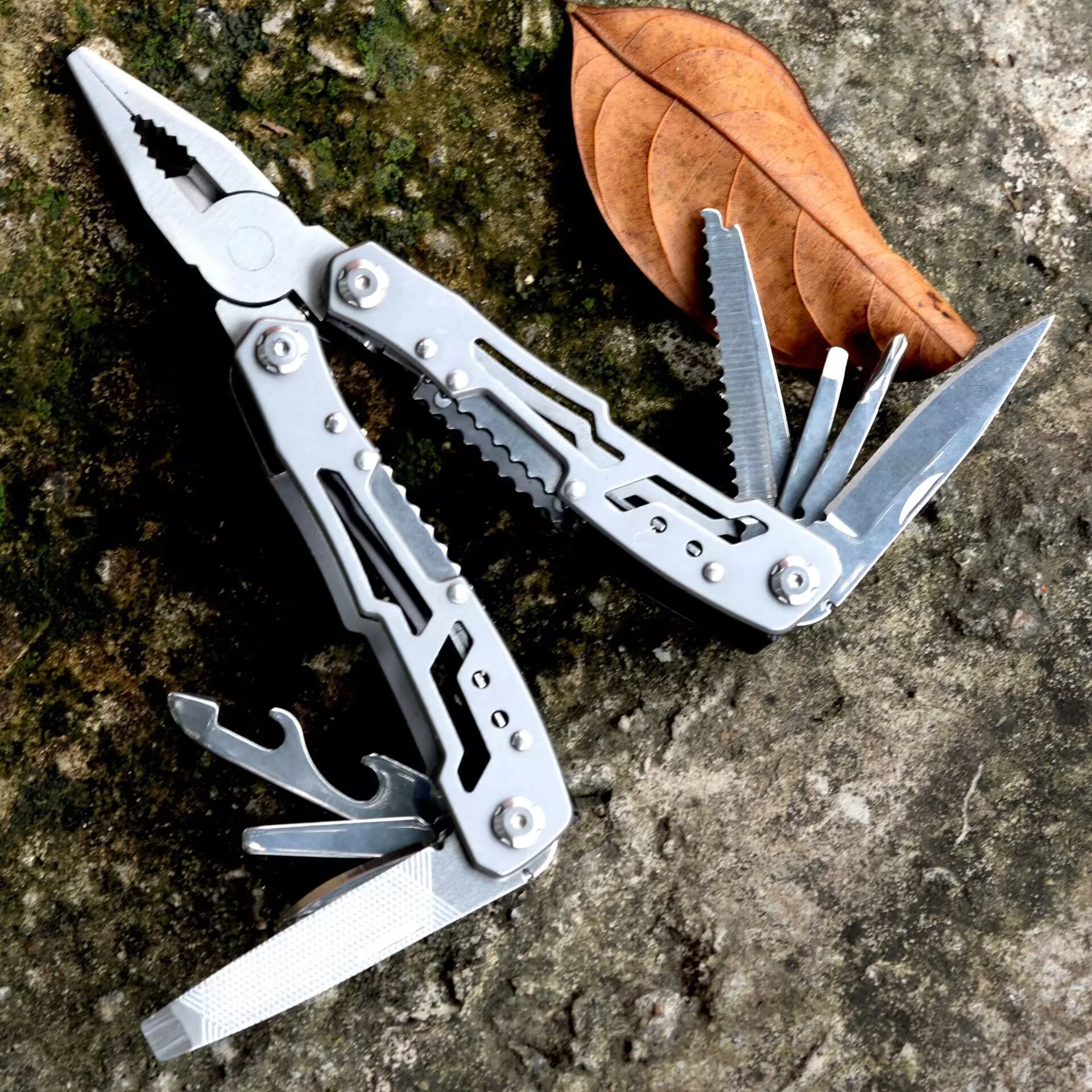 Pince outil multifonction edc polyvalente – Image 3