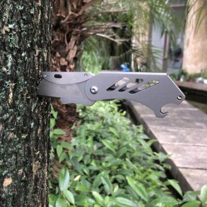 Outil Pliant Utilitaire EDC en Métal