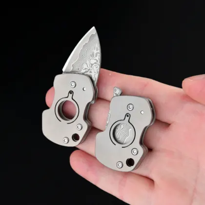 Mini Outil Pliable Damas et Titane